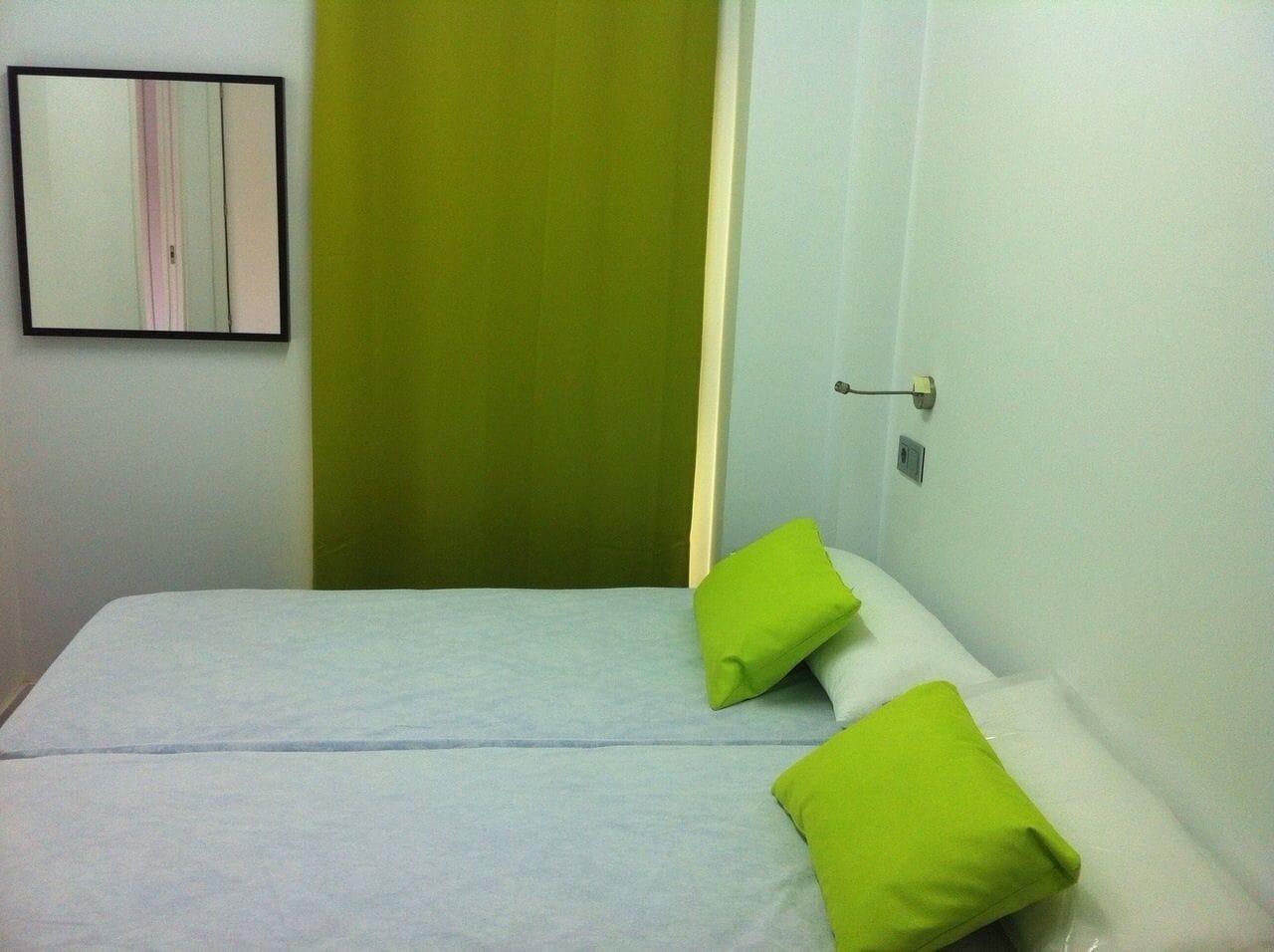 Chameleon Youth Hostel Alicante Kültér fotó